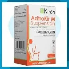 Caja de AzitroKir M suspensión oral veterinaria de Kiron por CAPITAL ANIMAL S A azitromicina suspensión para perros