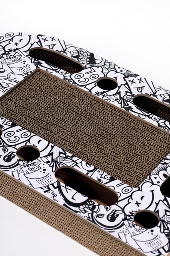 M-pets Urbanstyle Freestyle Cat Scratcher - Black & White