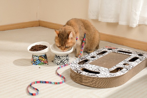 M-pets Urbanstyle Freestyle Cat Scratcher - Black & White