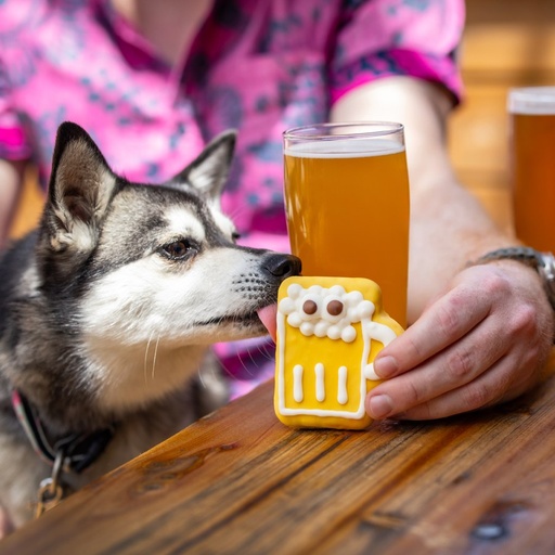 Bosco & Roxy's Dog Pour Me Another Woof It Down