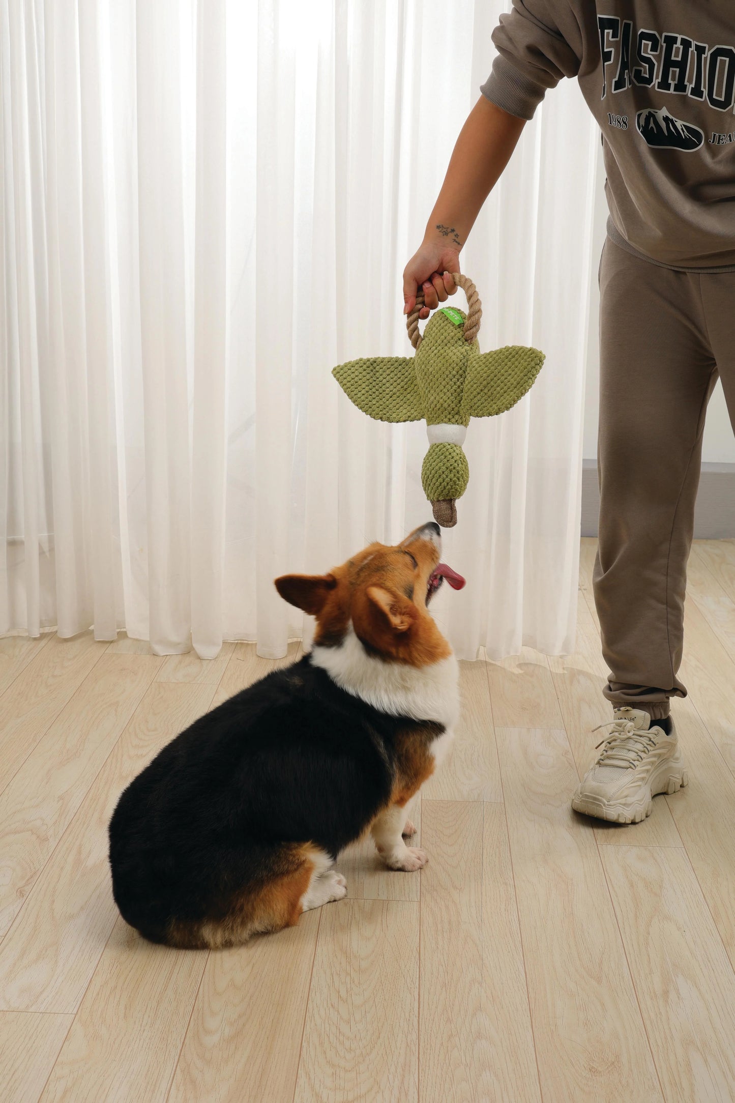 MPets Buck ECO Dog Toy – Unidad