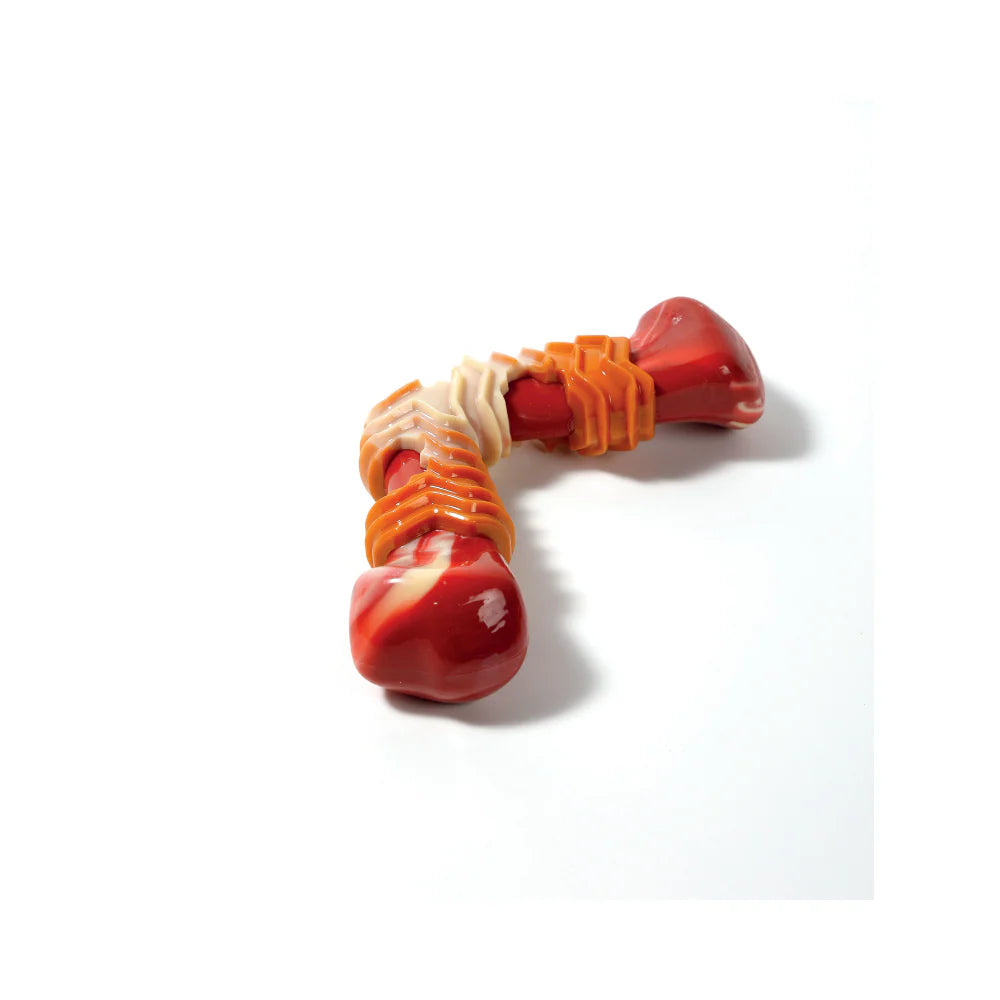 MPets Carnivore Boomerang Bone Sabor Tocino – 17.8 x 9.3 x 4.1 cm